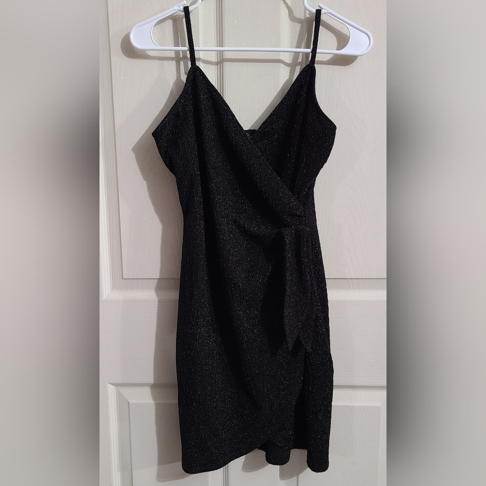 Juniors' Lily Rose Knotted Side Wrap Bodycon Dress Size M Little Black Dress